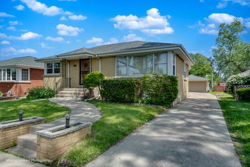 1143 Arthur Ave, Berkeley, IL, 60163-1004 | Card Image
