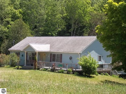 1800 E Narlock Rd, Cedar, MI, 49621-9760 | Card Image
