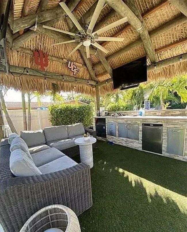 1614 Se 10 Th Ave, House other with 3 bedrooms, 2 bathrooms and null parking in Deerfield Beach FL | Image 19