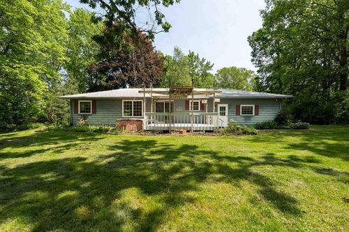 18373 Bentwood Dr, Doylestown, OH, 44230-9710 | Card Image