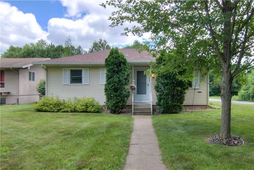 111 Mount Washington Ave, Eau Claire, WI, 54703-5911 | Card Image