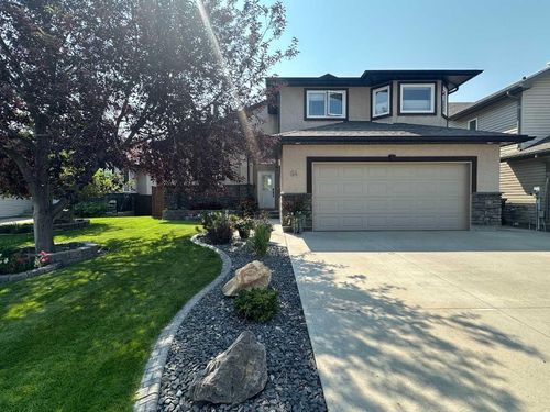 64 Riverwood Manor W, Lethbridge, AB, T1K7Y2 | Card Image