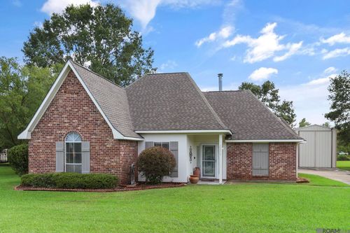 25575 Ashland Bend Dr, Denham Springs, LA, 70726-6047 | Card Image