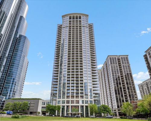 2709-1235 S Prairie Ave, Chicago, IL, 60605-3407 | Card Image