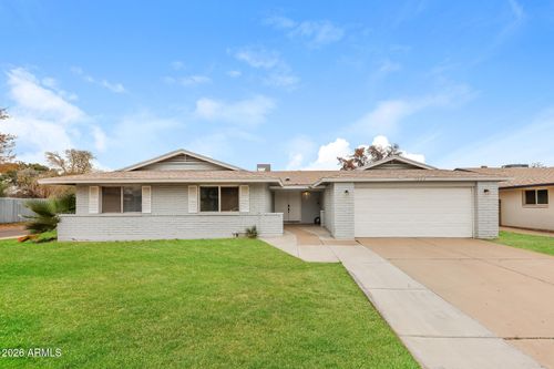 7249 N 30th Ln, Phoenix, AZ, 85051-7514 | Card Image