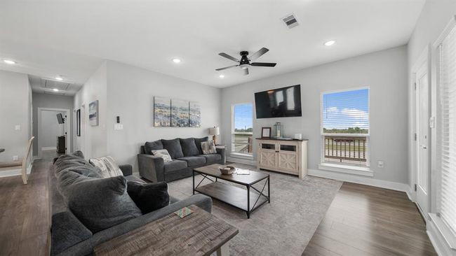 991 Seadrift Dr, House other with 4 bedrooms, 3 bathrooms and 4 parking in Port Bolivar TX | Image 15