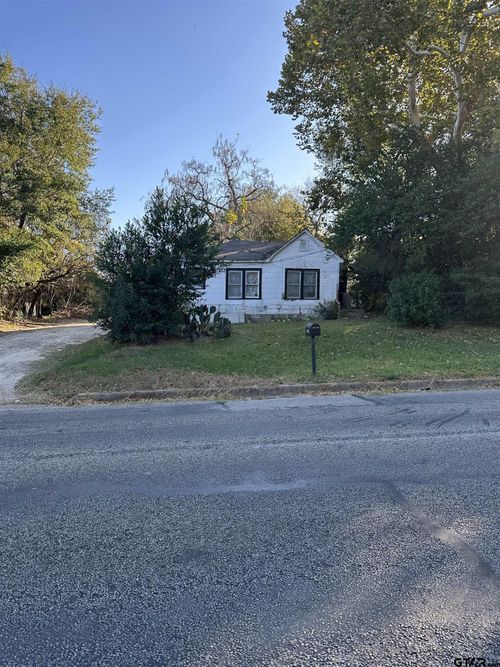 115 E Martin Luther King Jr Blvd, Tyler, TX, 75702-2233 | Card Image