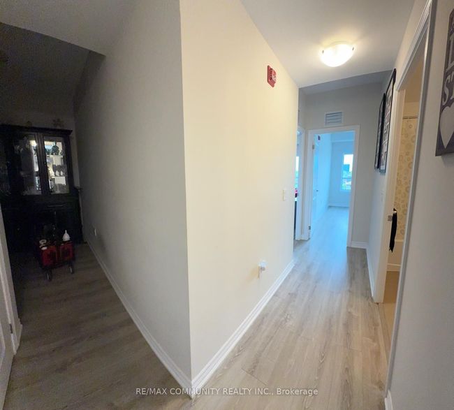 419 - 121 Highway 8, Condo with 3 bedrooms, 2 bathrooms and null parking in Hamilton ON | Image 5