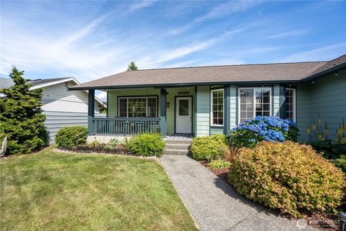 8232 Snohomish Rd, Blaine, WA, 98230-9549 | Card Image