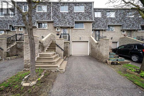 113-1280 Bridletowne Cir, Scarborough, ON, M1W2V4 | Card Image