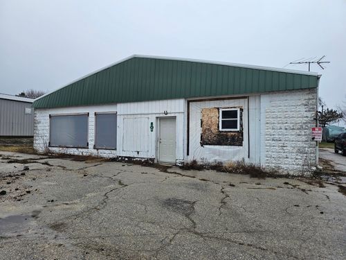 108 S 4th Ave, Saint Nazianz, WI, 54232 | Card Image