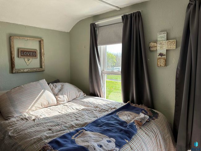 44415 Us Highway 18, House other with 3 bedrooms, 2 bathrooms and null parking in Freeman SD | Image 57