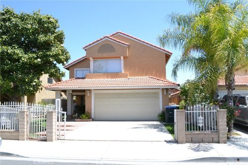 1867 Sandcastle Dr, Perris, CA, 92571-3824 | Card Image
