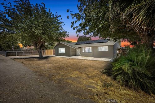 27564 Maple St, Taft, CA, 93268-9791 | Card Image