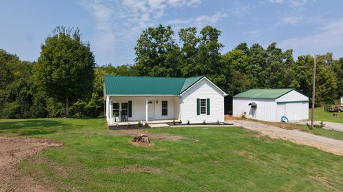 194 Davenport Ln, LaFayette, TN, 37083-3762 | Card Image