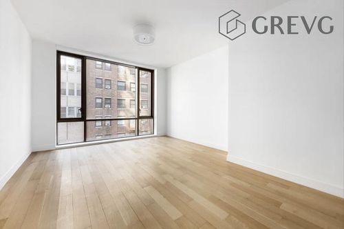 52-230 E 20th St, New York, NY, 10003-1850 | Card Image