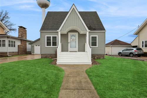 203 5th Ave, Keystone, IA, 52249-9514 | Card Image