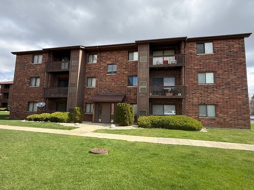 11-15723 Peggy Ln, Oak Forest, IL, 60452-5105 | Card Image