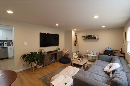 2nd-89 4th Ave, East Rockaway, NY, 11518-2013 | Card Image