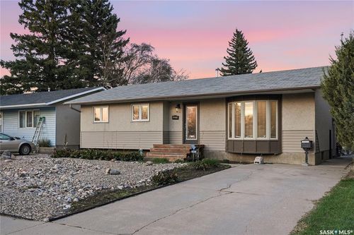 2225 Easthill, Saskatoon, SK, S7J3E1 | Card Image