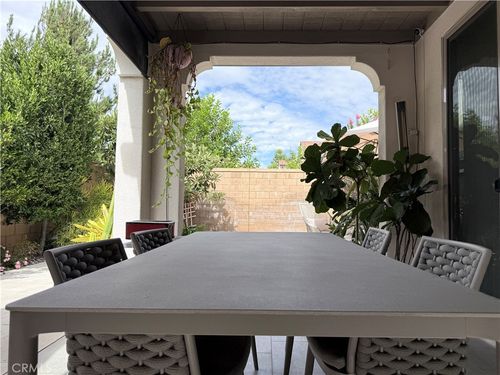 166 Frontier, Irvine, CA, 92620-7337 | Card Image