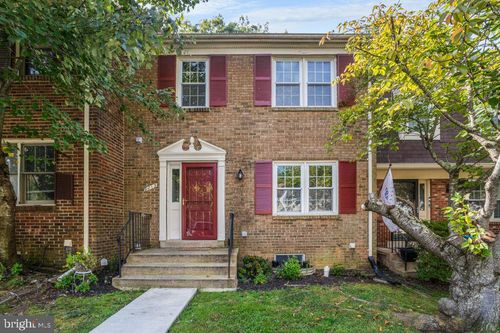 9013 Golden Leaf Ct, SPRINGFIELD, VA, 22153-1143 | Card Image