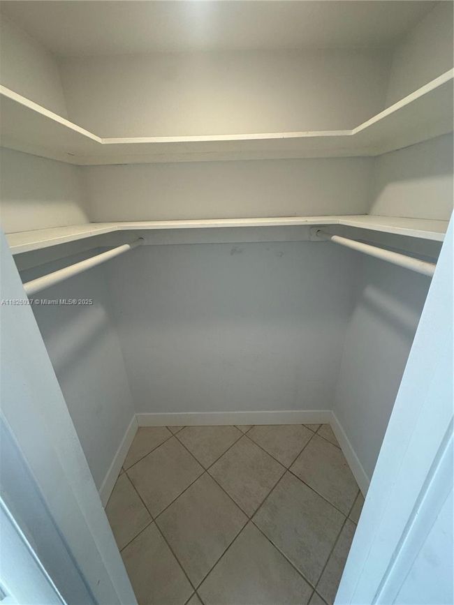 APT-5 - 115 Calabria Ave, Condo with 1 bedrooms, 1 bathrooms and null parking in Coral Gables FL | Image 12