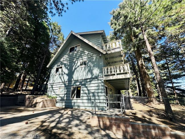 31506 Circle View Dr, House other with 4 bedrooms, 3 bathrooms and 4 parking in Running Springs CA | Image 6