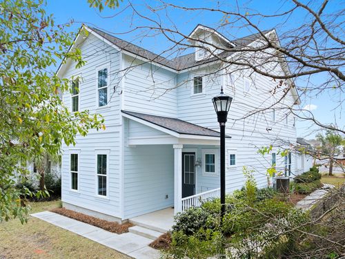 103 Ilderton St, Summerville, SC, 29483-8194 | Card Image