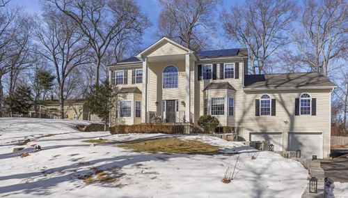 45 Marva Lane, Stamford, CT, 06903 | Card Image