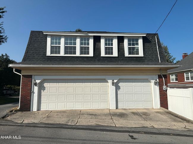 701 Spang St, House other with 8 bedrooms, 8 bathrooms and null parking in Roaring Spring PA | Image 9