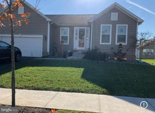 128 Sparkling Brook Rd, RANSON, WV, 25438-4037 | Card Image