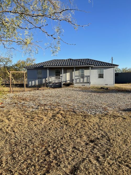 7691 Fm 586, Bangs, TX, 76823-4250 | Card Image