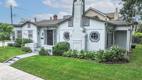 430 Bedford Rd, Stockton, CA, 95204-5211 | Card Image