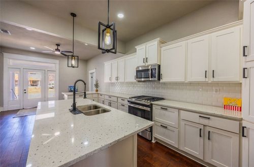 306 Craig St, Hillsboro, TX, 76645-3020 | Card Image