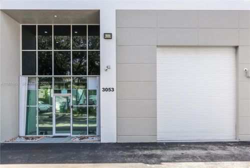 3053-3053 Nw 82nd Ave, Doral, FL, 33122-1057 | Card Image