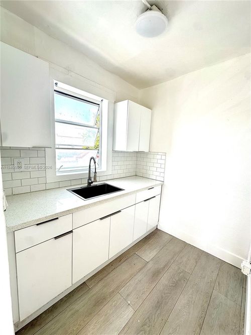 apt-14-967 Sw 5th St, Miami, FL, 33130-2539 | Card Image