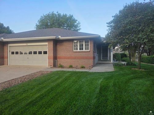 706 Ash St, Abilene, KS, 67410-4204 | Card Image