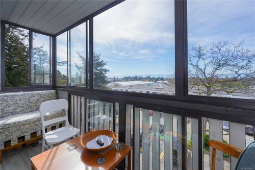 404-614 Fernhill Pl, Esquimalt, BC, V9A4Z1 | Card Image