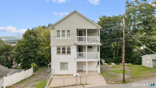 65 Drake St, Waterbury, CT, 06704-3145 | Card Image