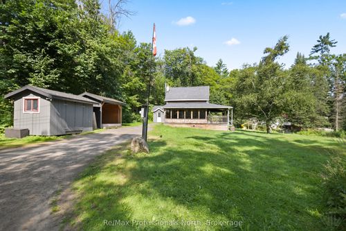 1658 Houseys Rapids Rd, Gravenhurst, ON, P1P1R3 | Card Image