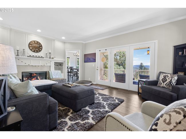 32810 Sisters Loop, House other with 3 bedrooms, 2 bathrooms and 2 parking in Eugene OR | Image 15