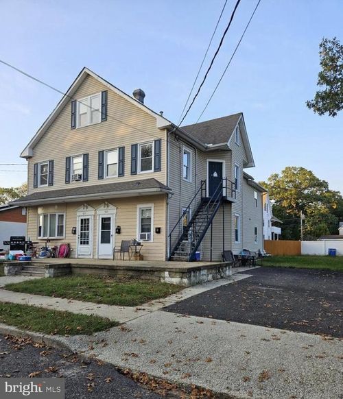 b-525 Asbury Ave, National Park, NJ, 08063-1201 | Card Image