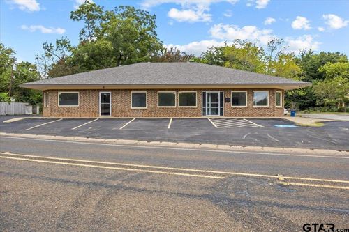 unit-b-400 W Calvert St, Troup, TX, 75789-1920 | Card Image