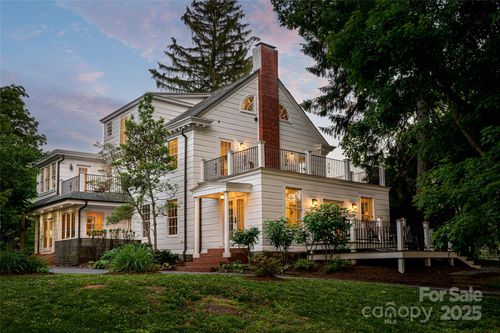1 Evelyn Pl, Asheville, NC, 28801-1420 | Card Image