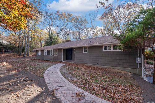 102 Cliff Rd, Port Jefferson, NY, 11777-1033 | Card Image