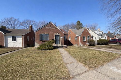 9747 Somerset Ave, Detroit, MI, 48224-2554 | Card Image