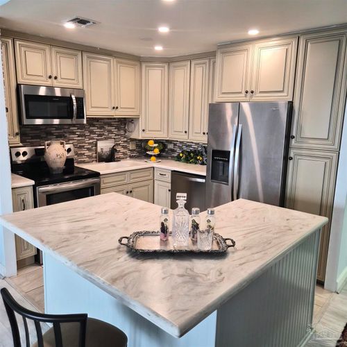 apt-808-825 Bayshore Dr, Pensacola, FL, 32507-3466 | Card Image