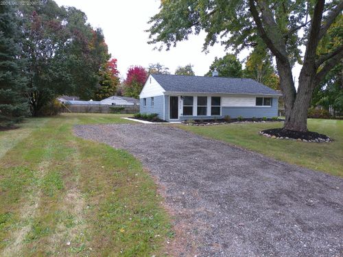 4736 Summerhill Dr, Clarkston, MI, 48346-3682 | Card Image
