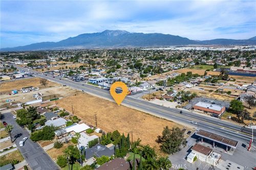 18045 Foothill, Fontana, CA, 92335 | Card Image